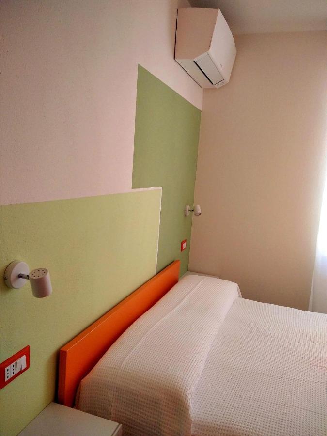 Il Giardino Di Laura Appartement Toscolano Maderno Buitenkant foto