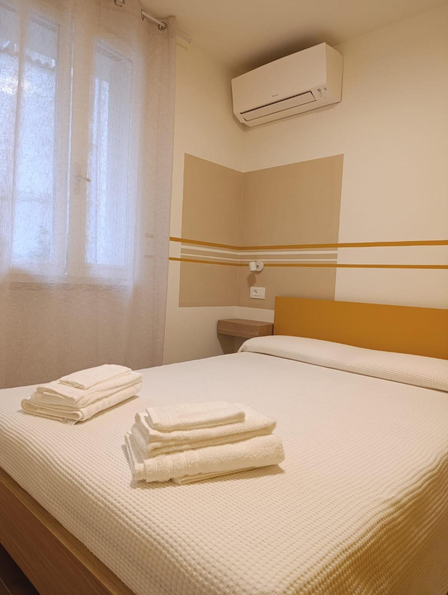 Il Giardino Di Laura Appartement Toscolano Maderno Buitenkant foto