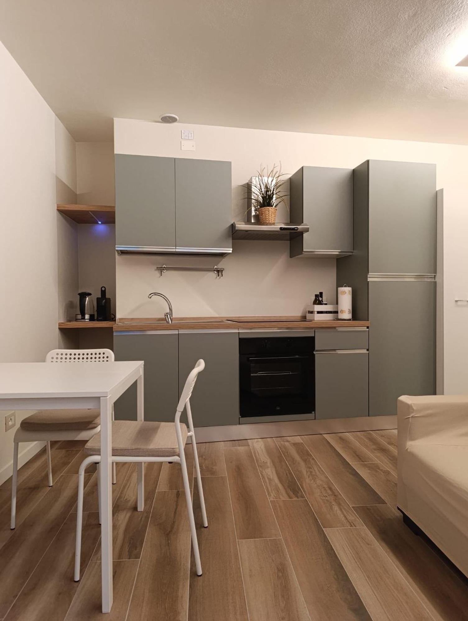 Il Giardino Di Laura Appartement Toscolano Maderno Buitenkant foto