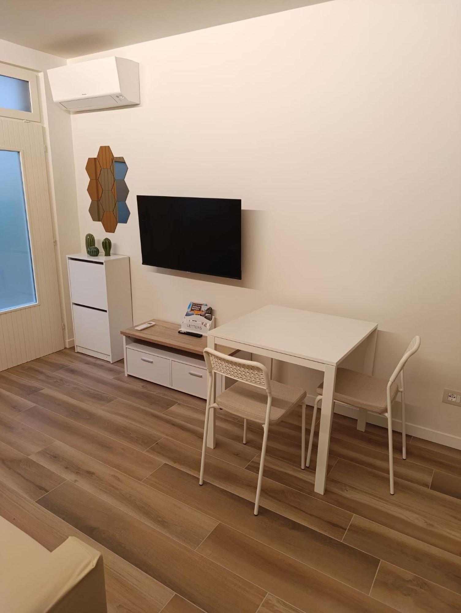 Il Giardino Di Laura Appartement Toscolano Maderno Buitenkant foto